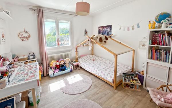 Maison à vendre    4 pièces • 107 m2 Saint-Jean-de-la-Ruelle