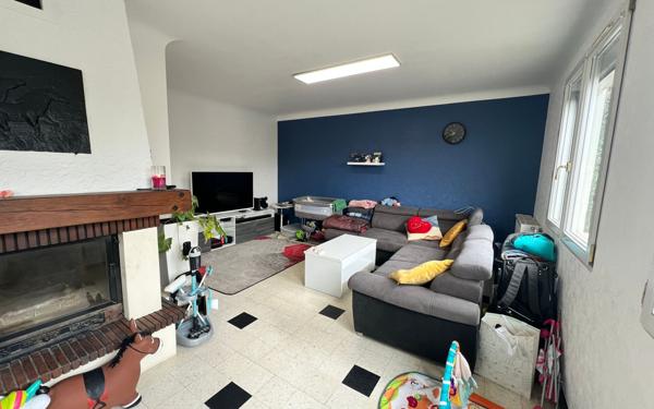 Maison à vendre    5 pièces •  Wassy