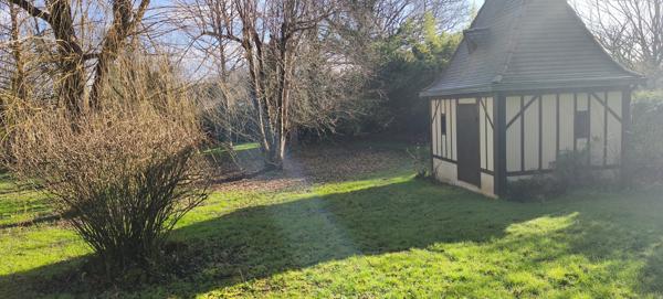 Montpon-Ménestérol (24700) Dordogne – Viager Libre – Demeure de caractère immédiatement exploitable