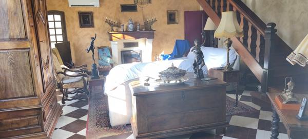 Montpon-Ménestérol (24700) Dordogne – Viager Libre – Demeure de caractère immédiatement exploitable