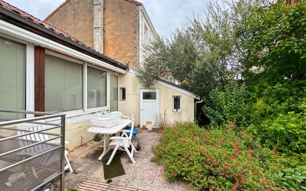 Maison à vendre    3 pièces • 135 m2 Périgueux