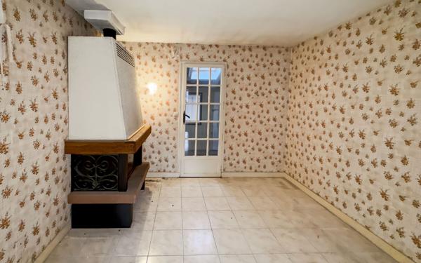 Maison à vendre    3 pièces • 135 m2 Périgueux