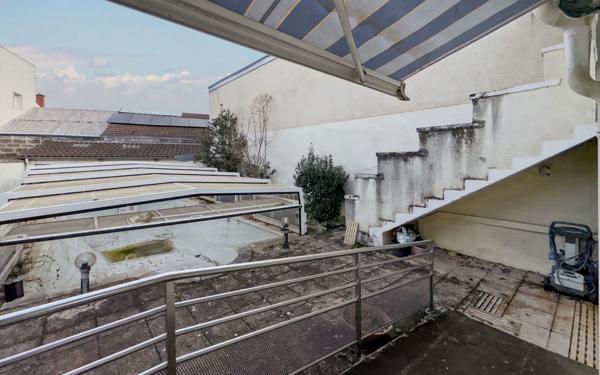 Maison à vendre    3 pièces • 135 m2 Périgueux