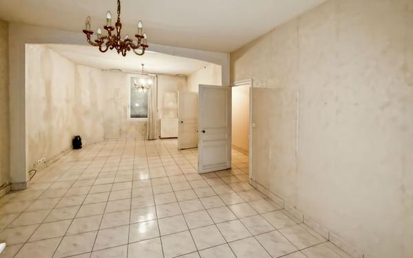 Maison à vendre    3 pièces • 135 m2 Périgueux