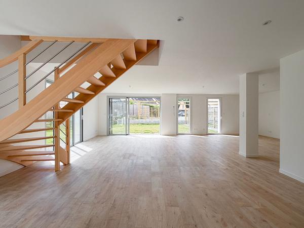 LES PONTS-DE-CÉ - Maison contemporaine neuve de 148 m² avec 5 chambres, jardin et parking !
