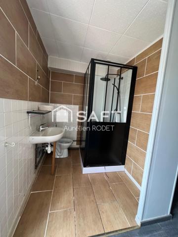 Bar/Restaurant + chambres d'hôtes a développer.