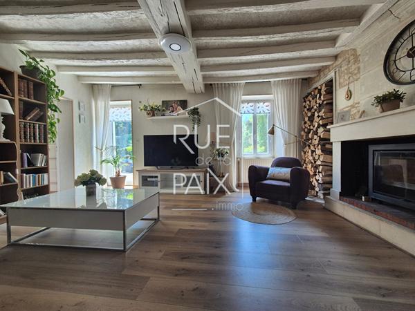 86200 CHALAIS Maison Chalais 8 pièce(s) 177 m2