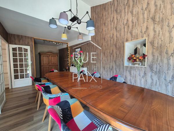 86200 CHALAIS Maison Chalais 8 pièce(s) 177 m2