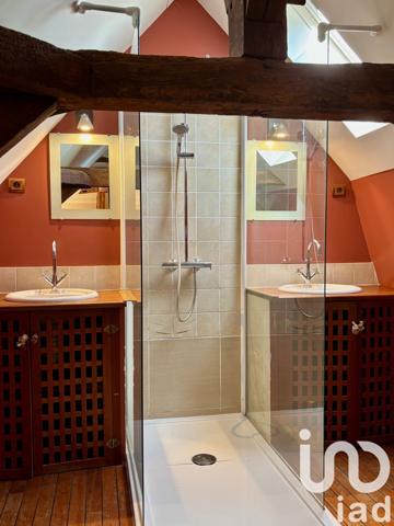 Longère 11 pièces de 353 m² à Marmagne (18500)