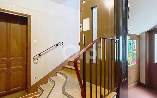 Appartement à vendre    2 pièces • 38 m2 Paris 15