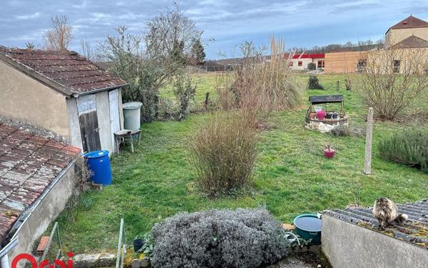 Maison à vendre    5 pièces •  Bézenet