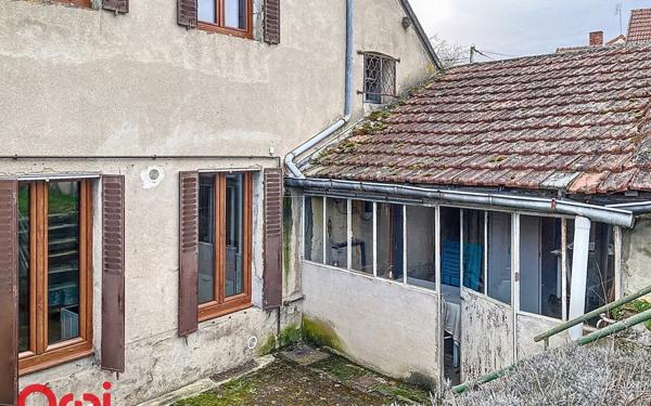 Maison à vendre    5 pièces •  Bézenet