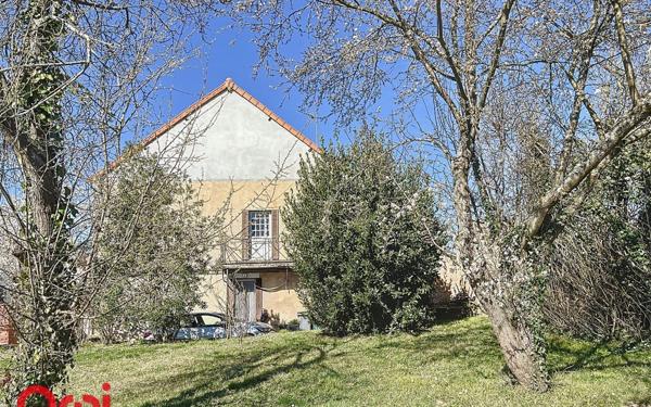 Maison à vendre    5 pièces •  Bézenet