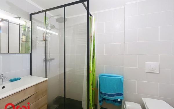 Maison à vendre    5 pièces •  Bézenet