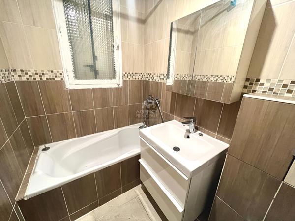 MAISON CONFLANS STE HONORINE €335 000 ** - Référence 7293