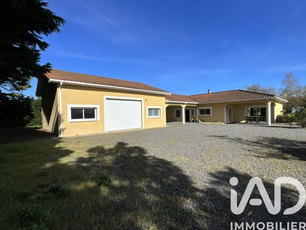 Maison à vendre 6 pièces 152 m² Saint-Julien-l'Ars