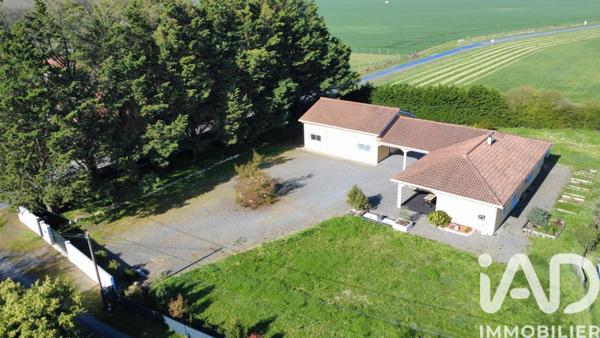 Maison à vendre 6 pièces 152 m² Saint-Julien-l'Ars