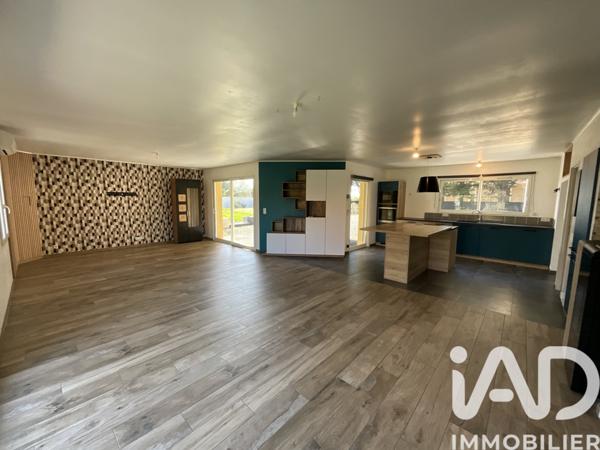 Maison à vendre 6 pièces 152 m² Saint-Julien-l'Ars