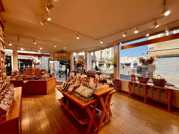 Local Commercial 2 pièces - 60 m²