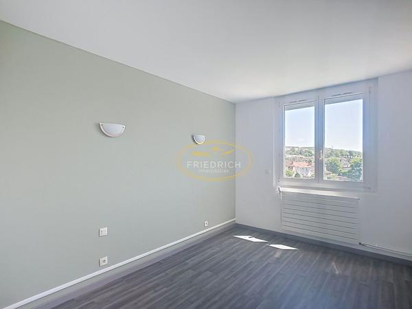 Appartement type F3 entièrement rénové Bar-le-duc Appartement type F3 entièrement rénové Bar-le-duc
