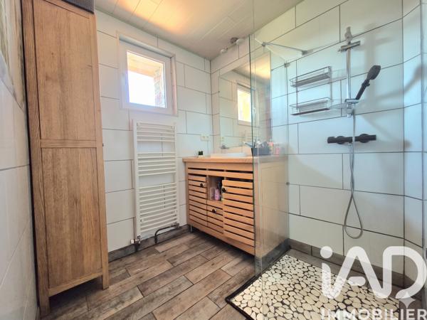 Maison à vendre 4 pièces 92 m² Saint-Priest-la-Prugne