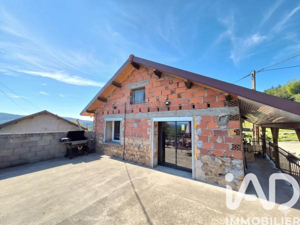 Maison à vendre 4 pièces 92 m² Saint-Priest-la-Prugne