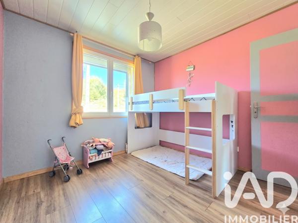 Maison à vendre 4 pièces 92 m² Saint-Priest-la-Prugne