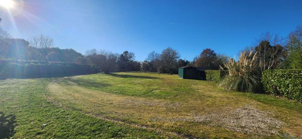 Maison de plain-pied avec vue dominante sur la Dordogne et accès privatif !