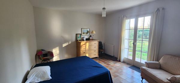 Maison de plain-pied avec vue dominante sur la Dordogne et accès privatif !