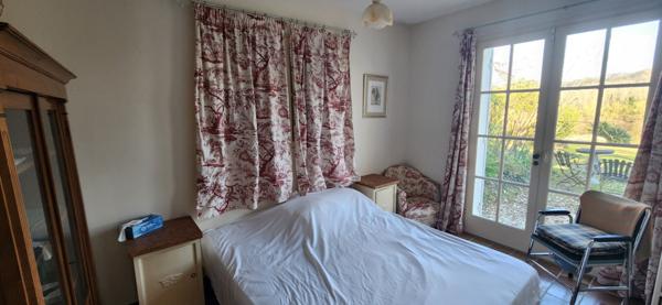 Maison de plain-pied avec vue dominante sur la Dordogne et accès privatif !