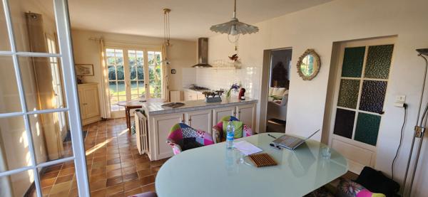 Maison de plain-pied avec vue dominante sur la Dordogne et accès privatif !