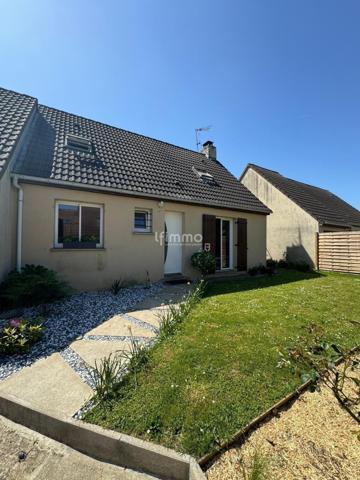 Une maison où il fait bon vivre, au cœur d’un quartier recherché.