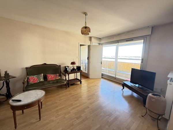 Montpellier (34000) Grand appartement en vente avec 2 chambres quartier Antigone à Montpellier
