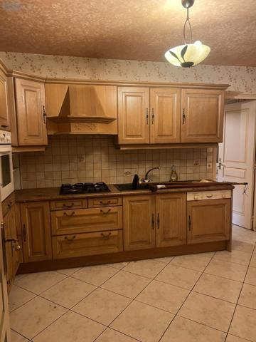 Maison individuelle à vendre à Dol-de-Bretagne en Ille-et-Vilaine (35120), ref : CF/   
VILLE