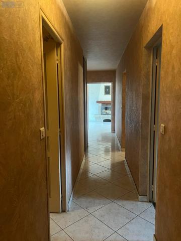 Maison individuelle à vendre à Dol-de-Bretagne en Ille-et-Vilaine (35120), ref : CF/   
VILLE