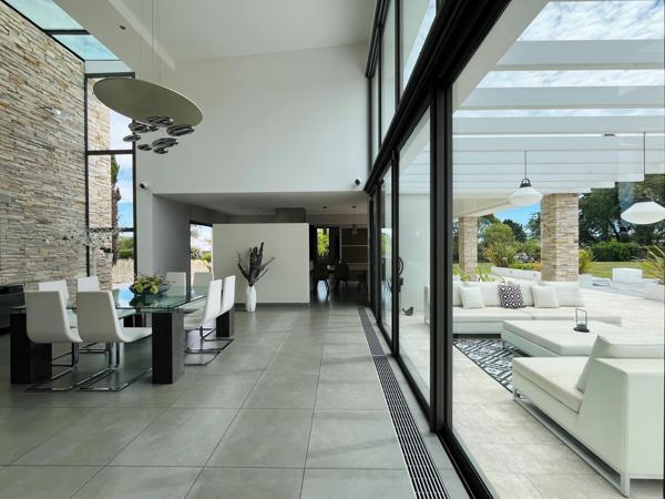 Maison à vendre  10 pièces - 380 m2 ST HILAIRE DE RIEZ - 85