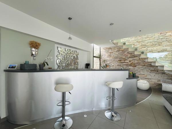 Maison à vendre  10 pièces - 380 m2 ST HILAIRE DE RIEZ - 85