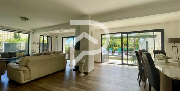 Maison 5 pièces 208 m2