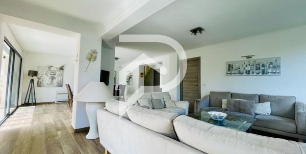 Maison 5 pièces 208 m2