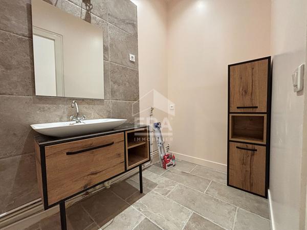Appartement de standing refait à neuf hyper centre Orleans 5 pièce(s) 101.39 m2
