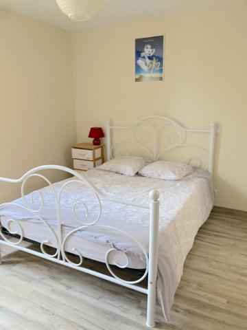 TARASCON-SUR-ARIEGE - A LOUER - MAISON DE TYPE 3 MEUBLEE