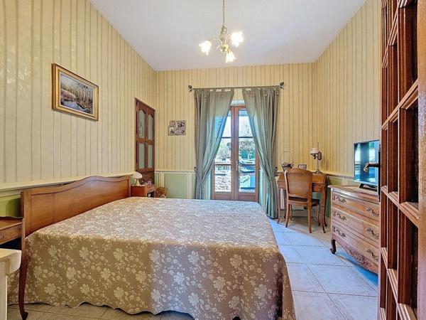 Maison 8 pièces 178m² avec garage proche Longueville