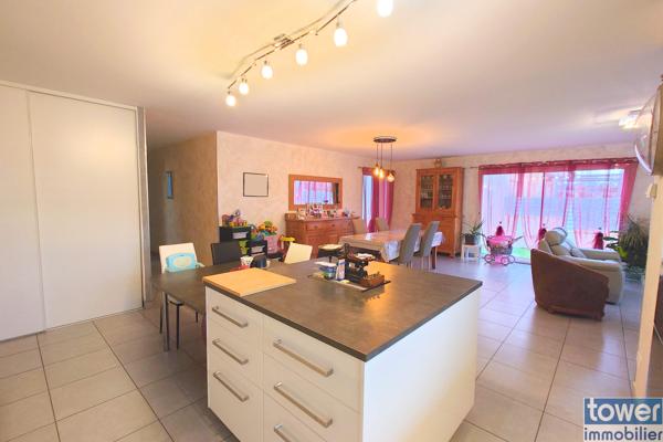Maison
                                                                                                                                                                                                                                                                                                                        4 pièce(s)                                                                                                                                                                                                          3 chambre(s)                                                                                                                                                                                                          113  m²
