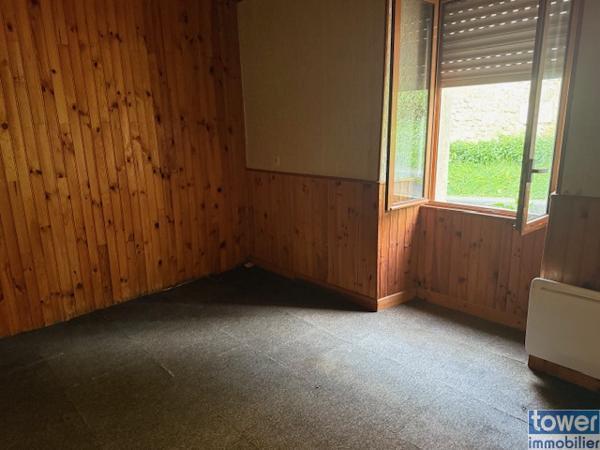 Maison
                                                                                                                                                                                                                                                                                                                        6 pièce(s)                                                                                                                                                                                                          4 chambre(s)                                                                                                                                                                                                          153  m²