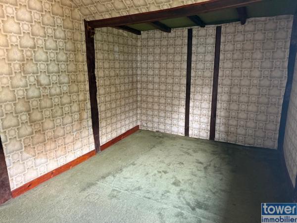 Maison
                                                                                                                                                                                                                                                                                                                        6 pièce(s)                                                                                                                                                                                                          4 chambre(s)                                                                                                                                                                                                          153  m²