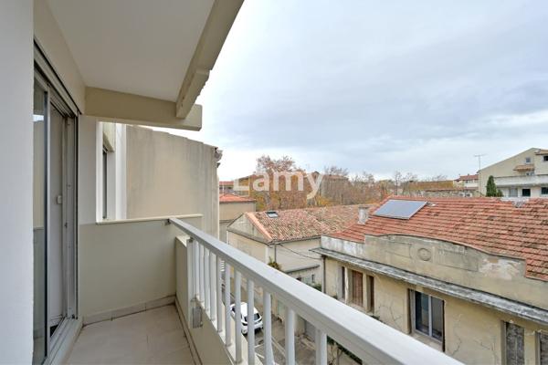 Appartement + annexe + parking