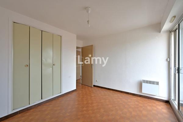 Appartement + annexe + parking