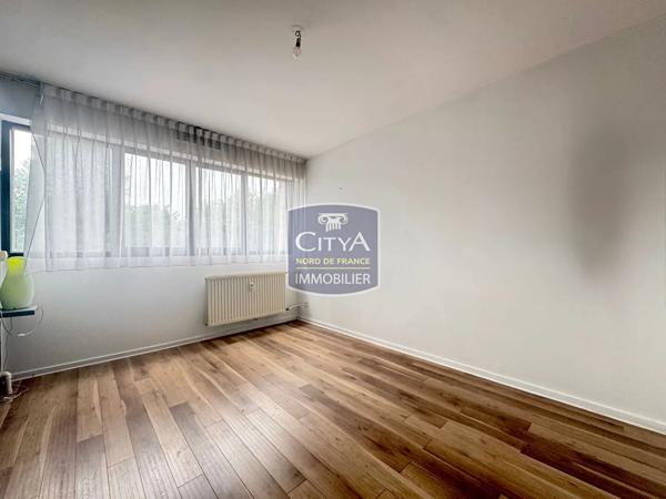 Appartement à vendre 4 pièces 84.34m² Ronchin (59790)