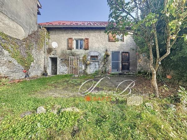 Maison à rénover de 87m2 et grange attenante