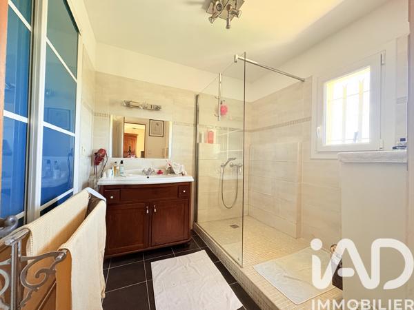 Maison à vendre 5 pièces 133 m² Sausset-les-Pins